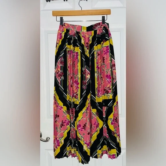 Apt. 9 Pink and Yellow Floral Pleated Midi Skirt Small - Picture 2 of 3